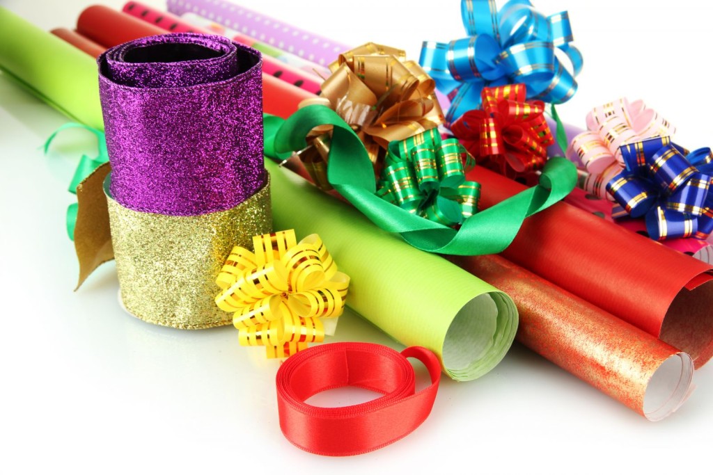 Why Your Retail Business Needs Gift Wrapping